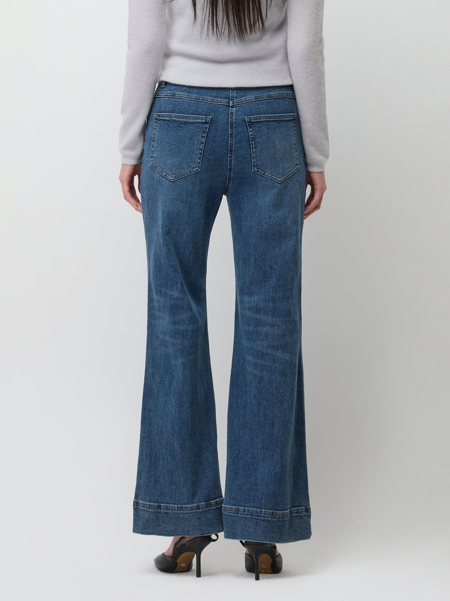 Jeans flare fit - ucb_image_B