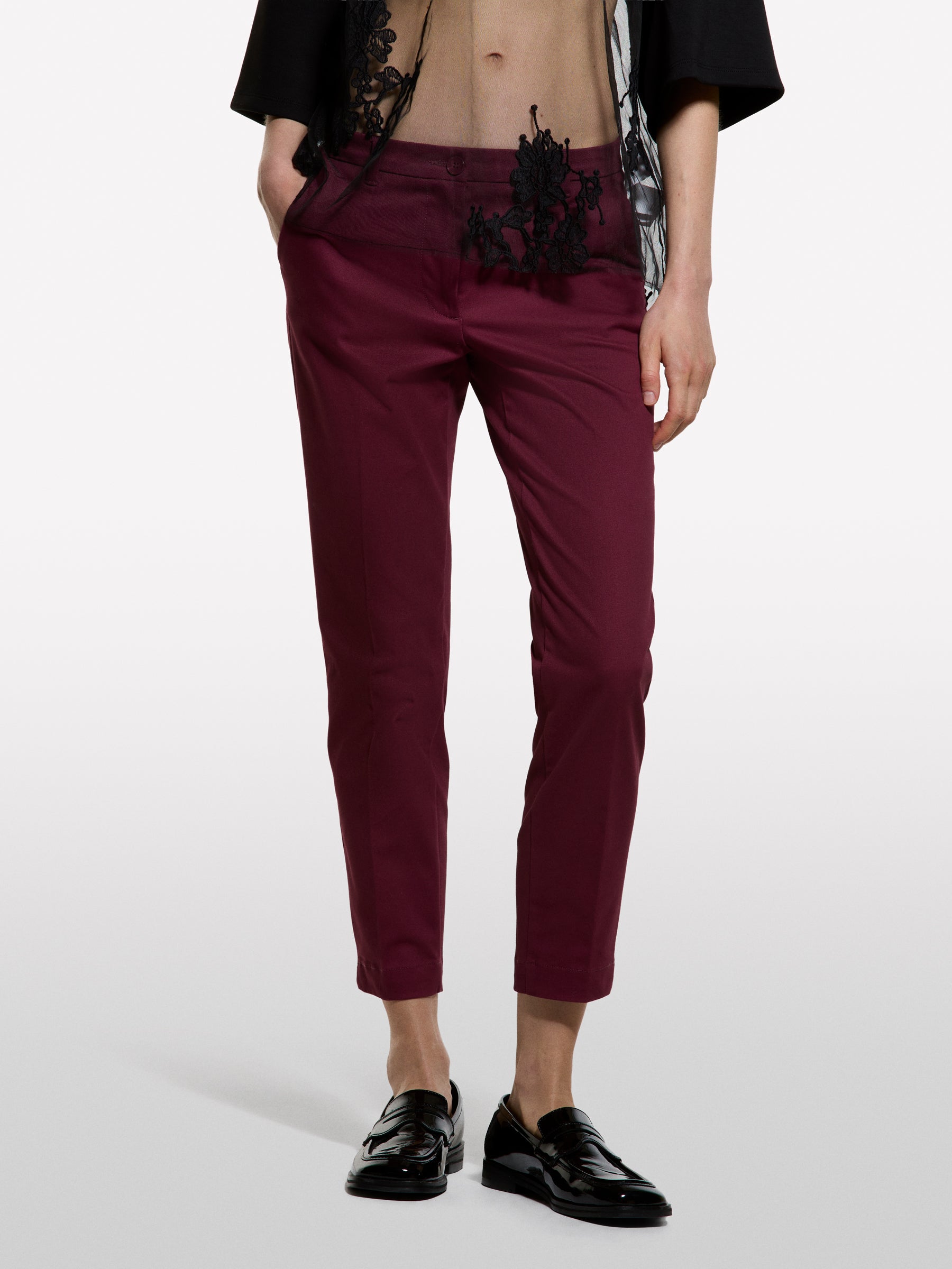 Chinos slim fit bordô - ucb_image_FY