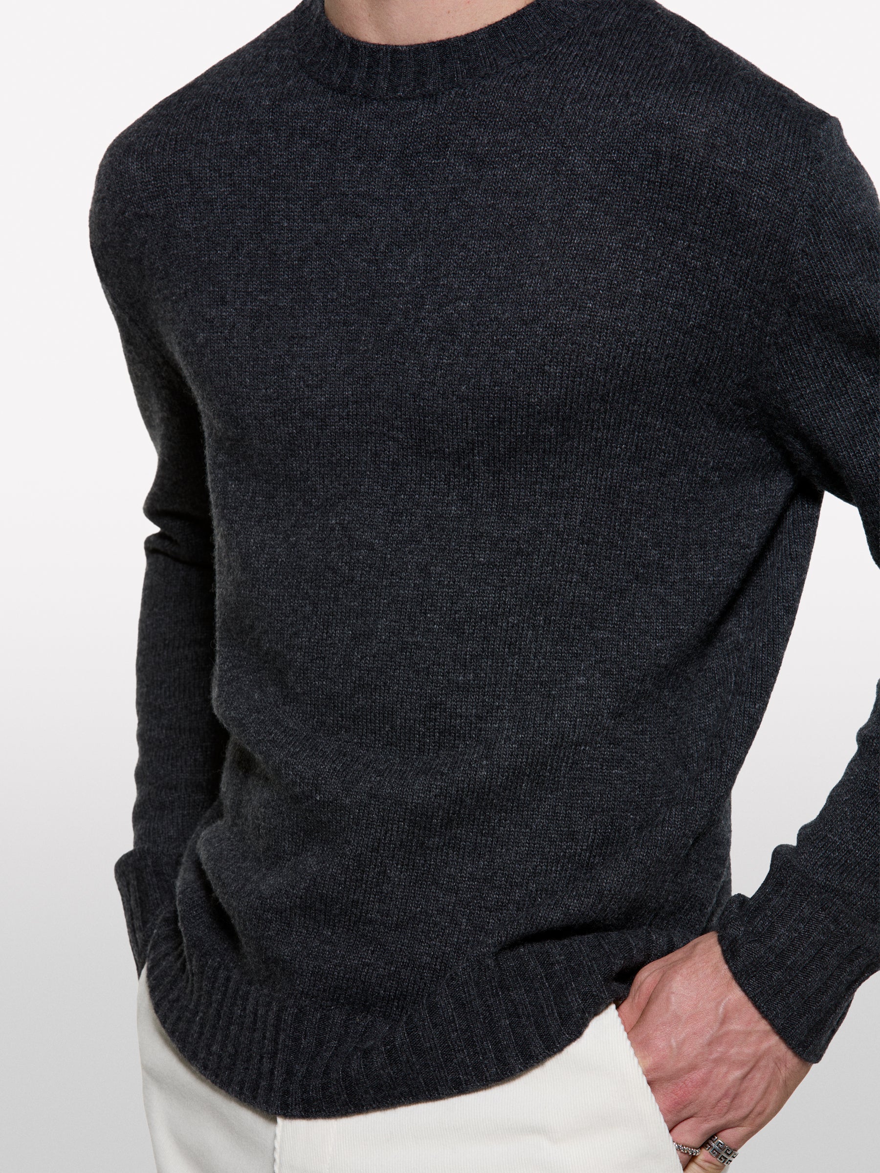 Maglia girocollo in misto lana - ucb_image_FY