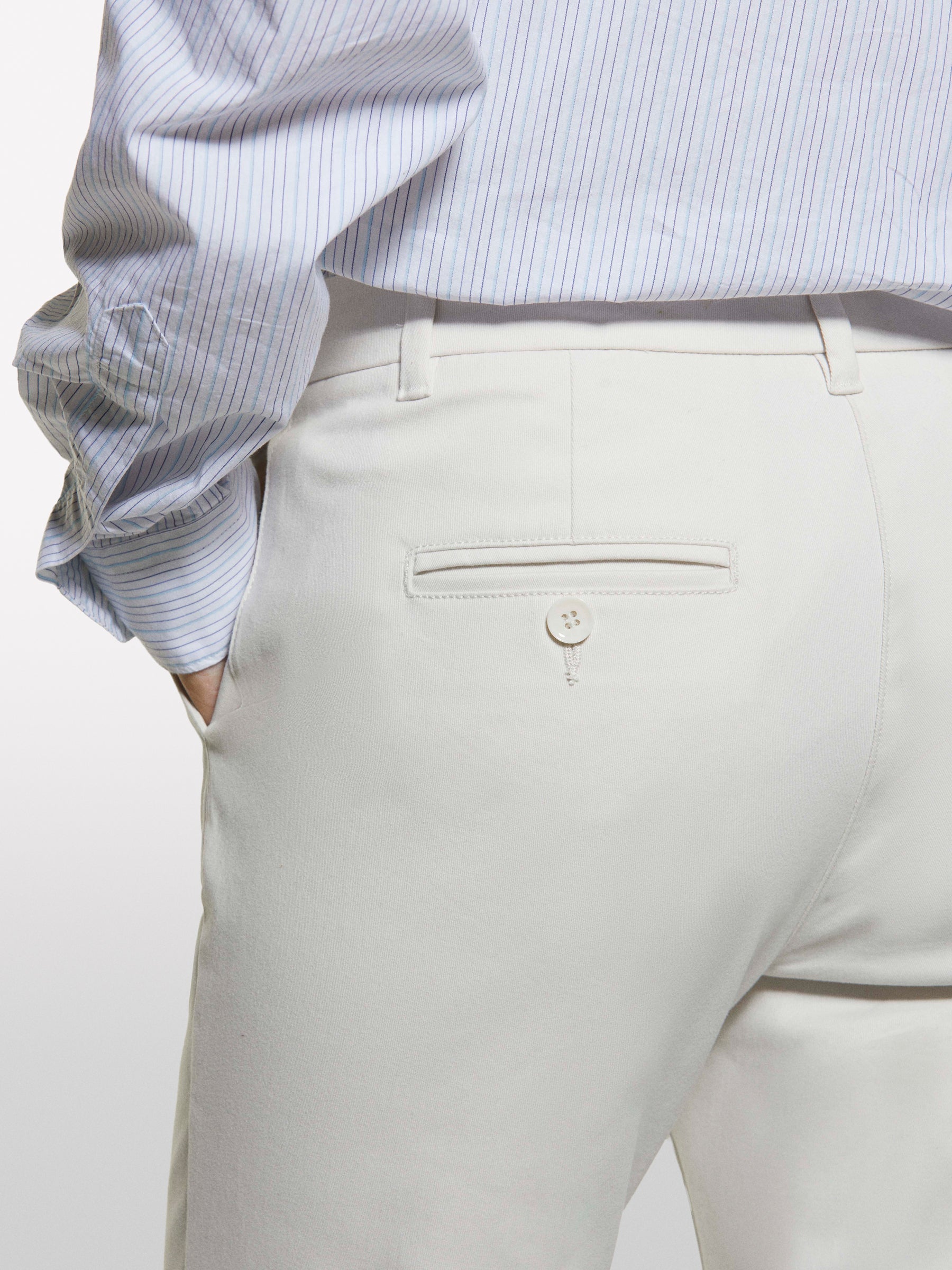 Chinos slim fit bege claro - ucb_image_FY