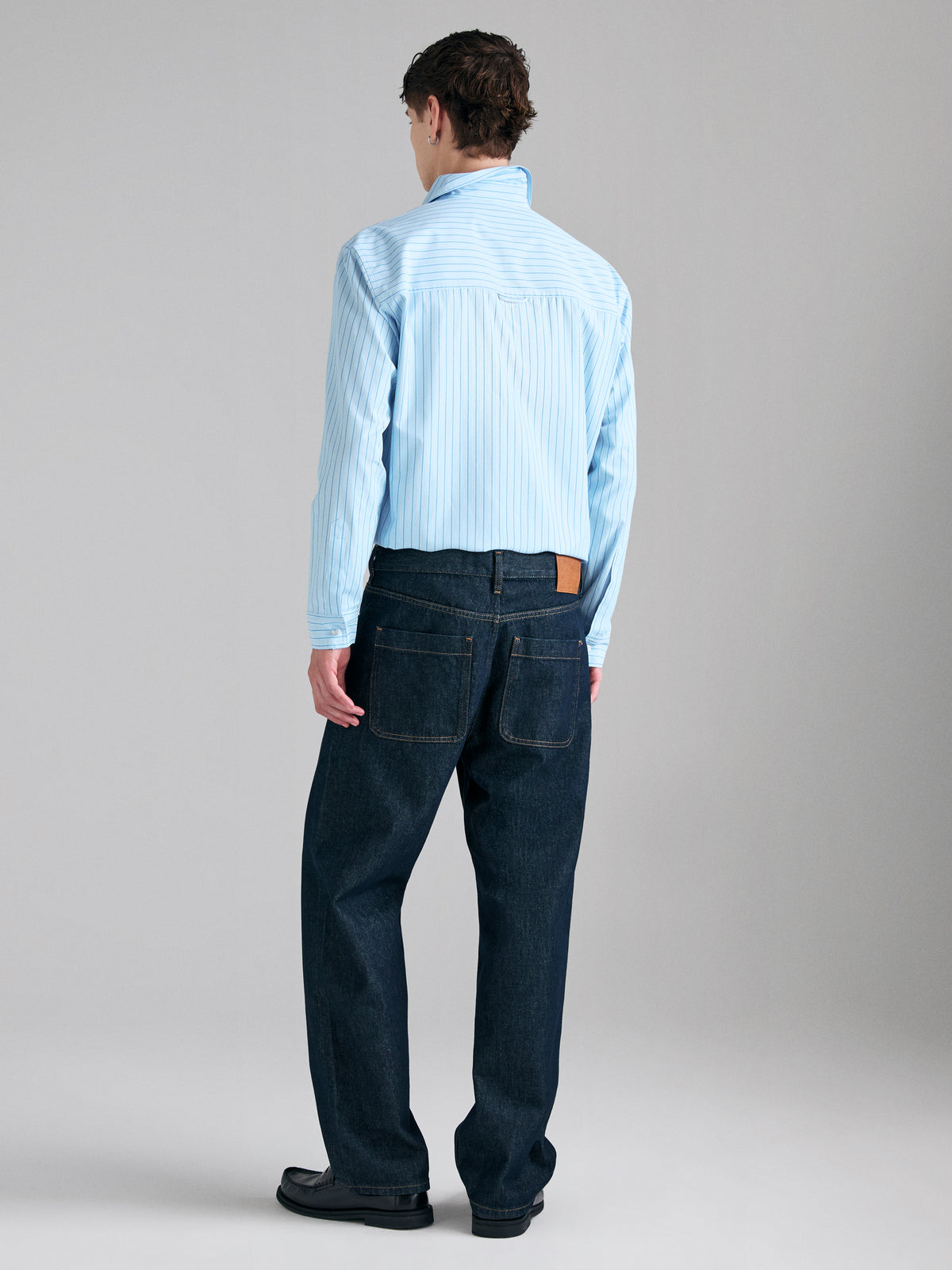 Camisa riscada com bolso pequeno - ucb_image_B