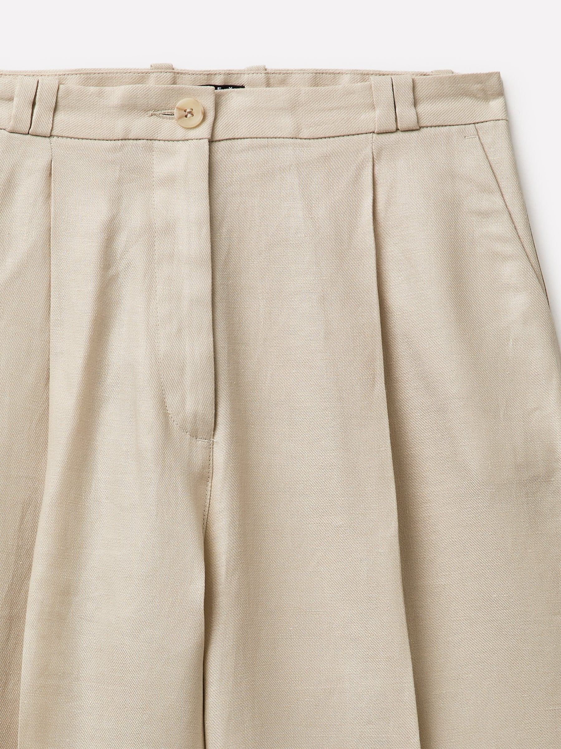 Bermudas em linho puro - ucb_image_DS1