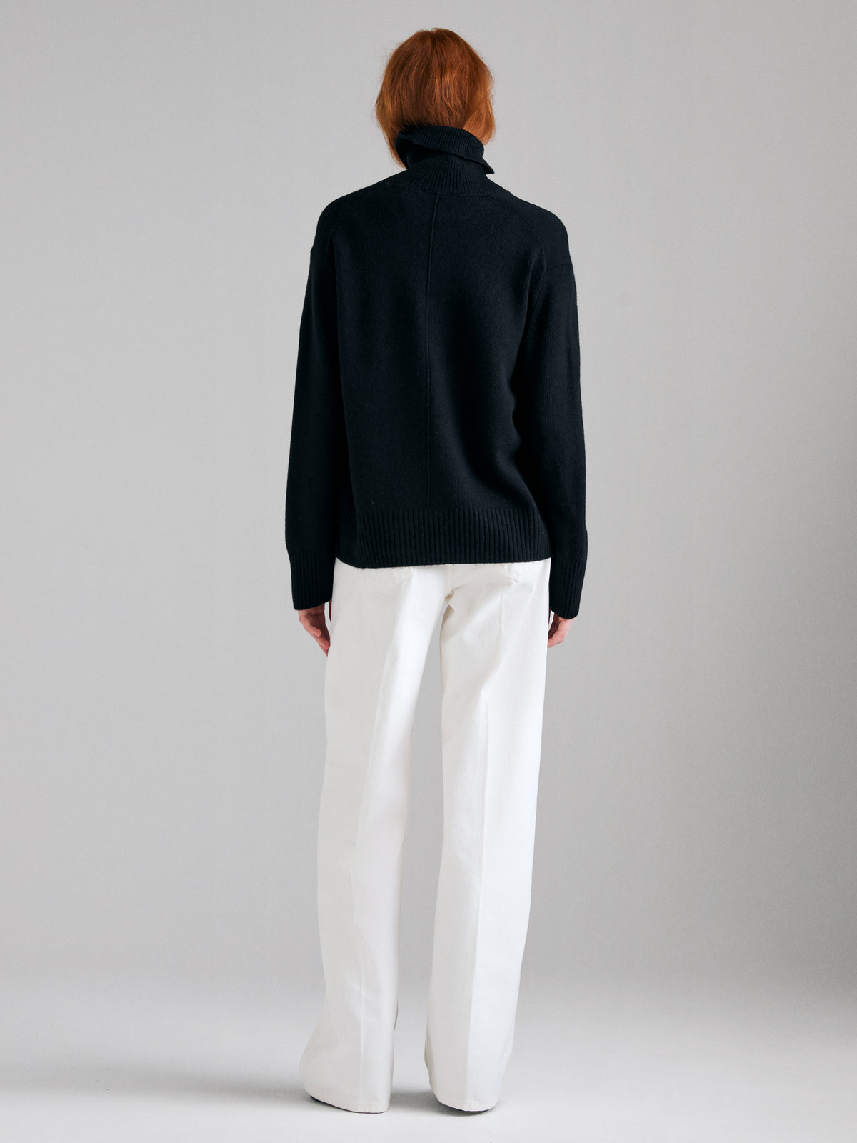 Camisola de gola alta em mistura de lã - ucb_image_B