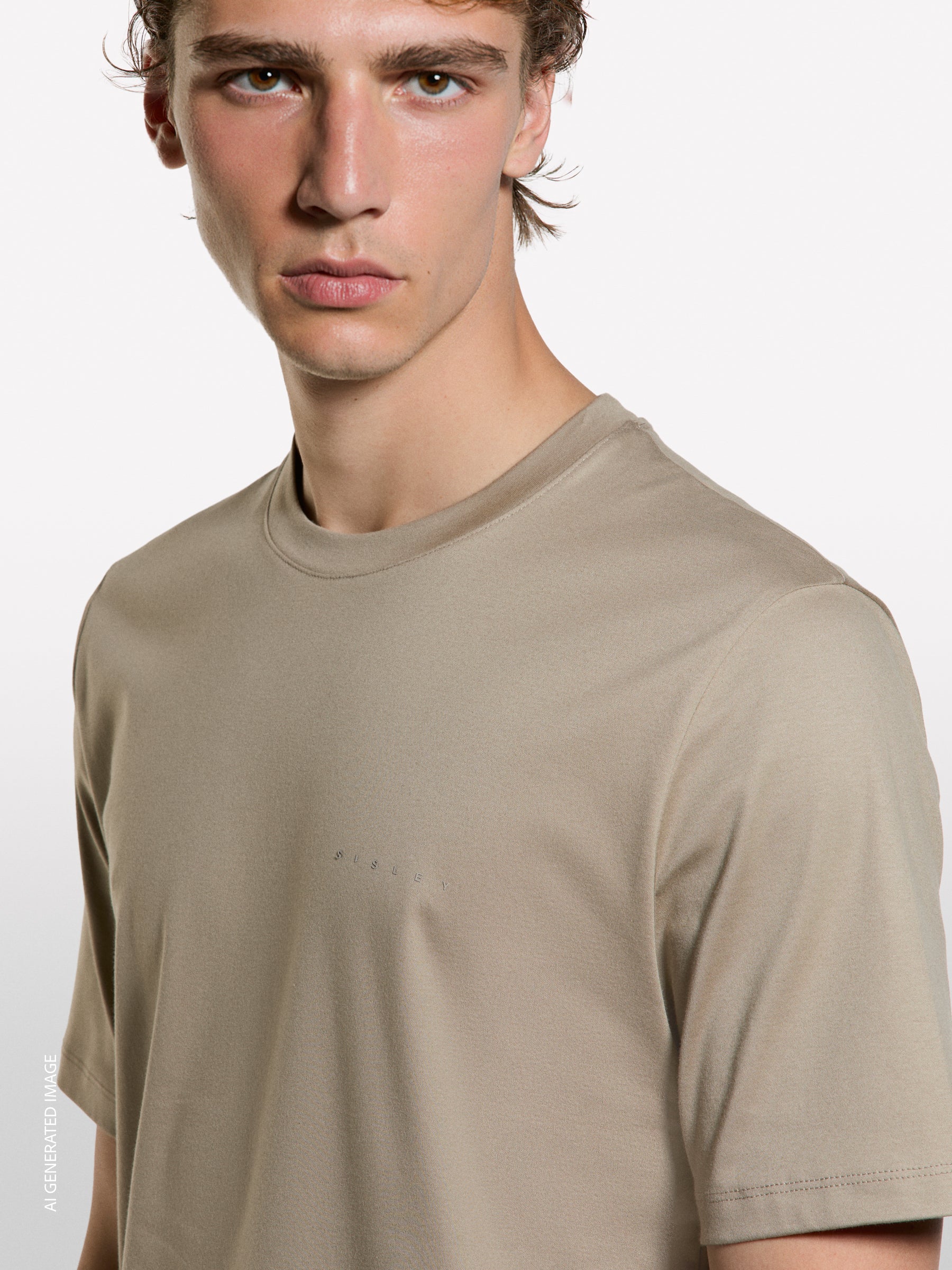 T-shirt con logo - ucb_image_FY