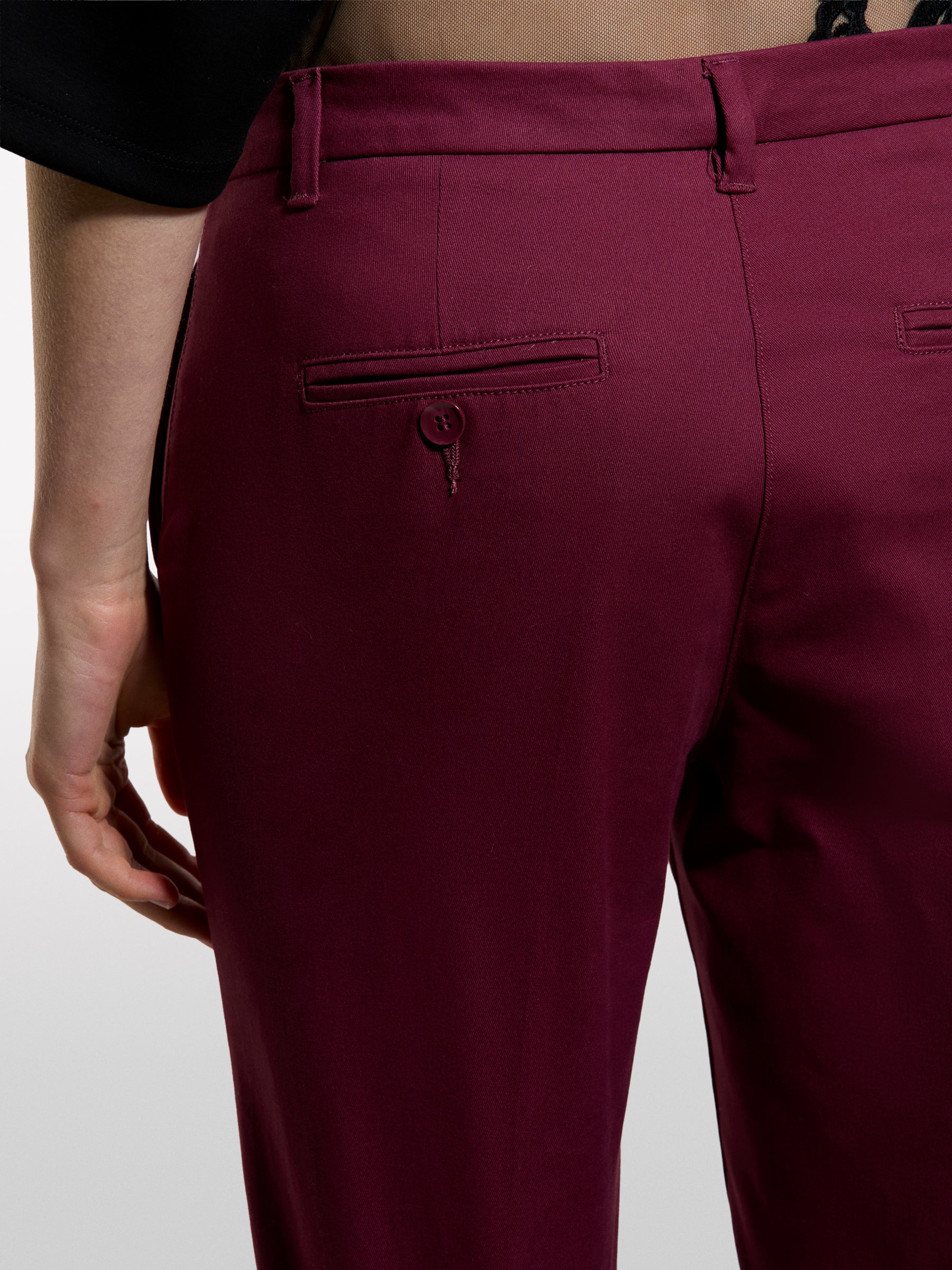 Chinos slim fit bordô - ucb_image_FY
