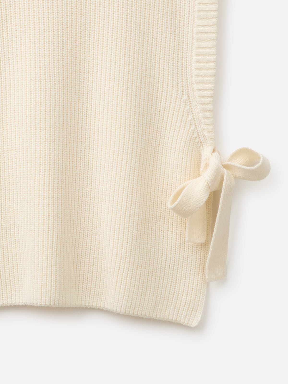 Gilet in maglia con lacci - ucb_image_DS1