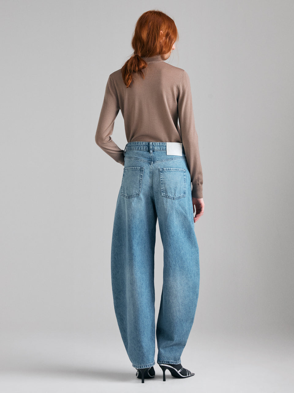 Jeans barrel fit a vita alta - ucb_image_B