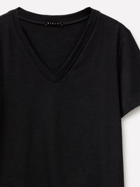 Camiseta com decote em V - ucb_image_DS1