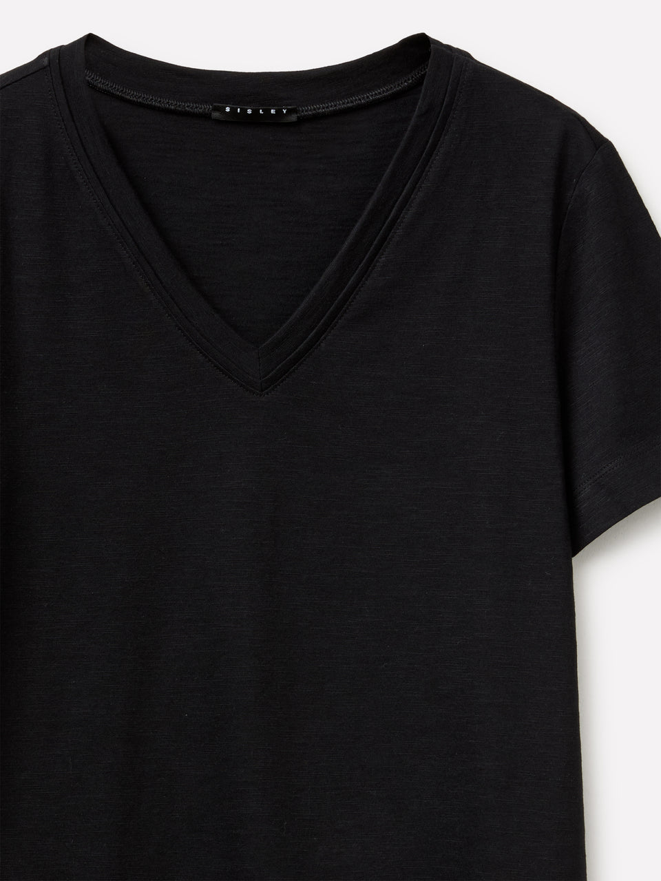 T-shirt com decote em V - ucb_image_DS1