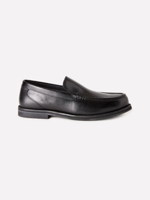 Mocassins em pele brilhante