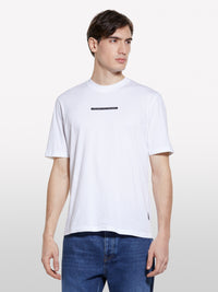 T-shirt branca com estampa de letra - ucb_image_FY