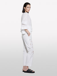 Blusa branca com folhos - ucb_image_F