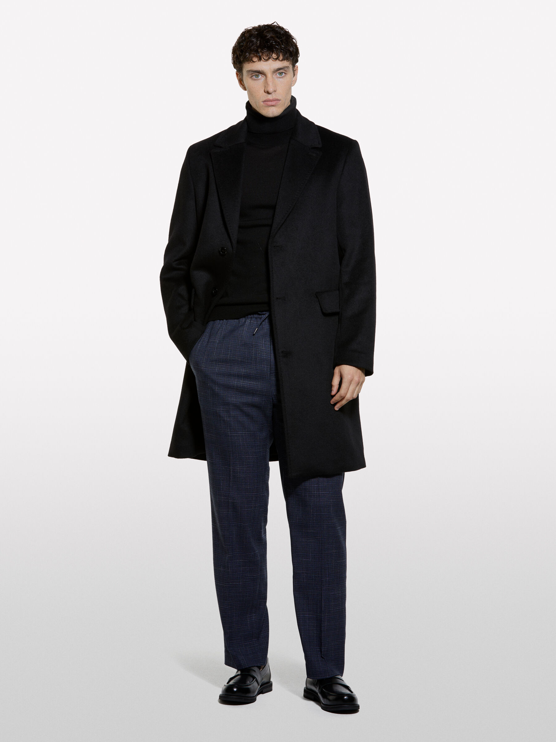 TURTLE NECK SWEATER Homem image number null