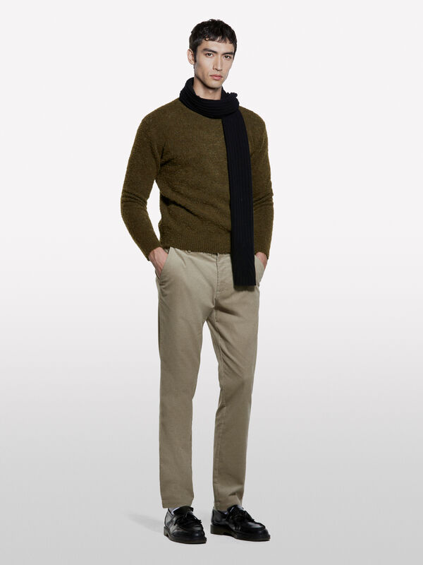 Chinos de veludo canelado - calças chinos para homem | Sisley