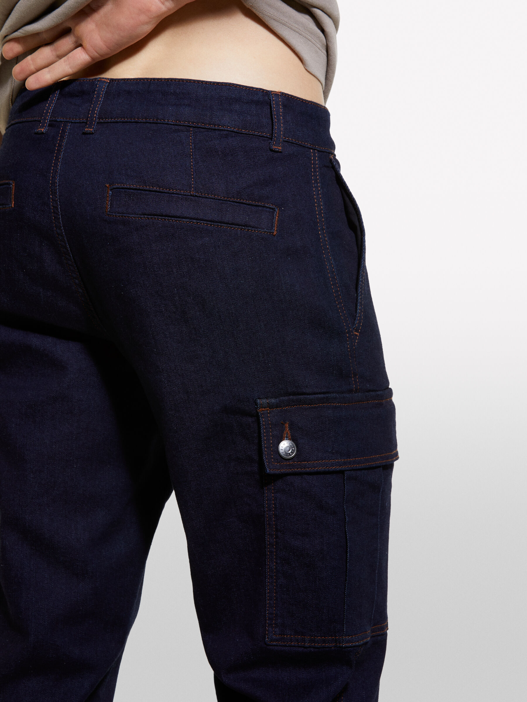 TROUSERS Homem image number null