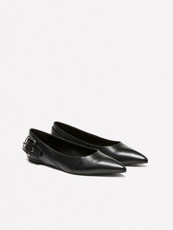 Sabrinas pretas em pele com fivela - sapatos rasos mulher | Sisley