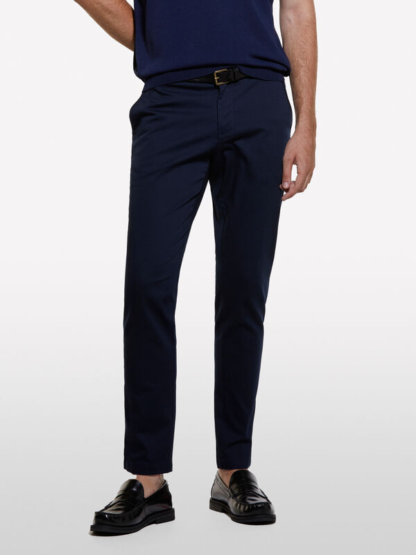 Calças chinos slim fit azul-escuro - calças slim para homem | Sisley