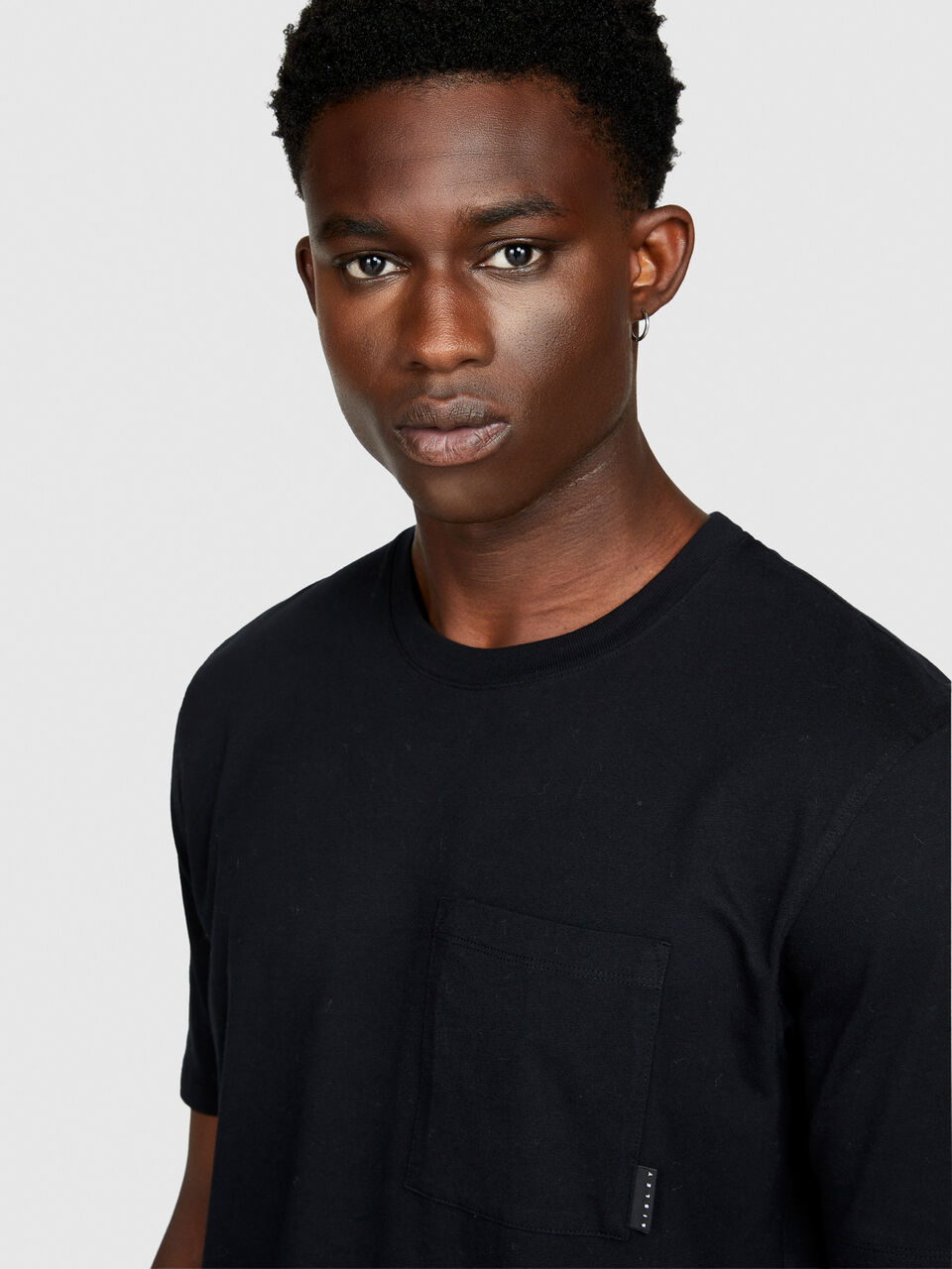 T-shirt com bolso pequeno Homem image number null