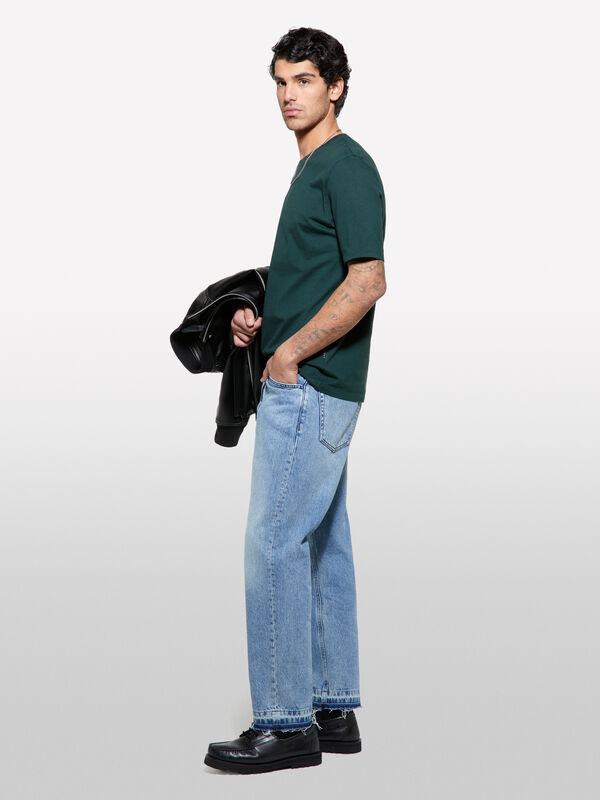 T-shirt de manga curta regular fit verde-escuro - t-shirt de manga curta para homem | Sisley