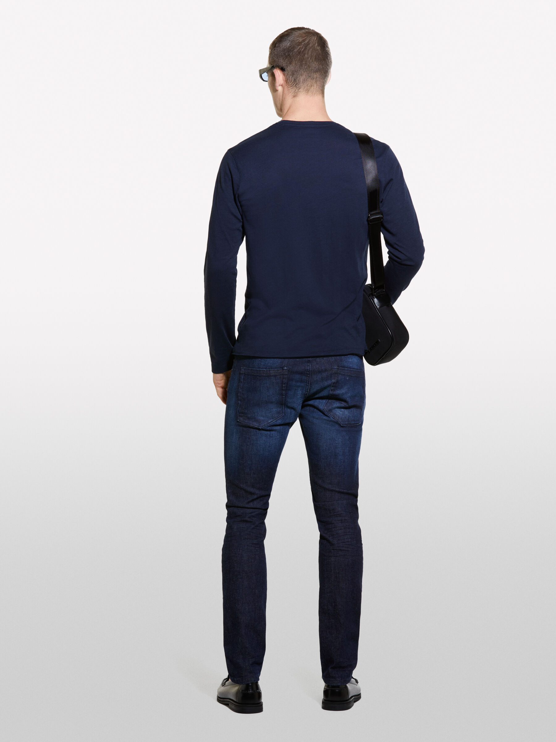 T-SHIRT L/S Homem image number null