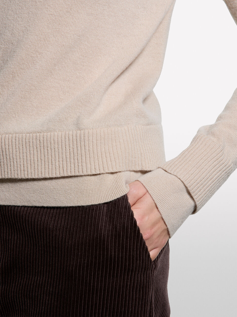 TURTLE NECK SWEATER Mulher image number null