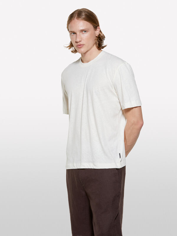 T-shirt branco nata em mistura de linho - t-shirt de manga curta para homem | Sisley