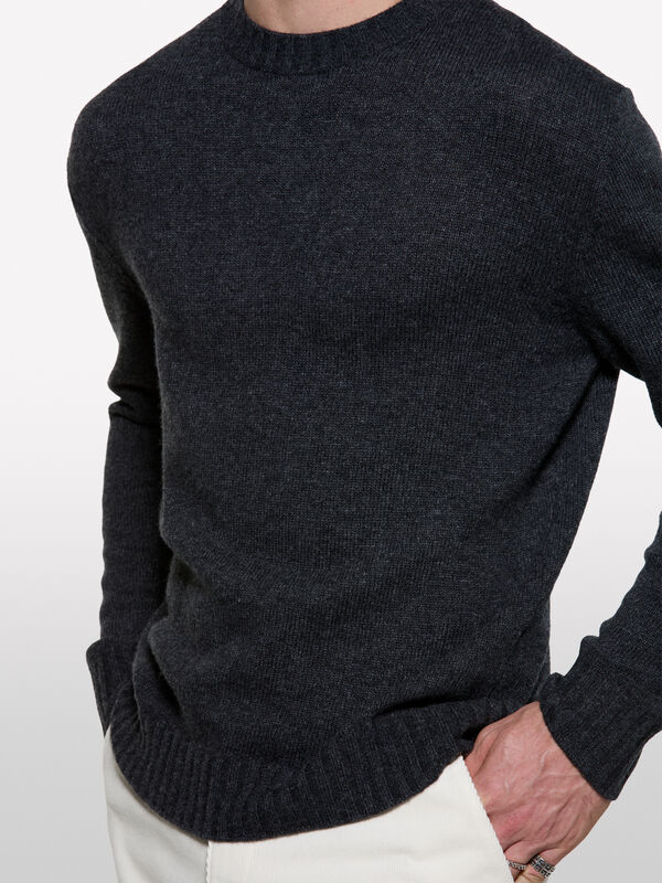 Crew neck sweater in wool blend - camisolas gola redonda para homem | Sisley