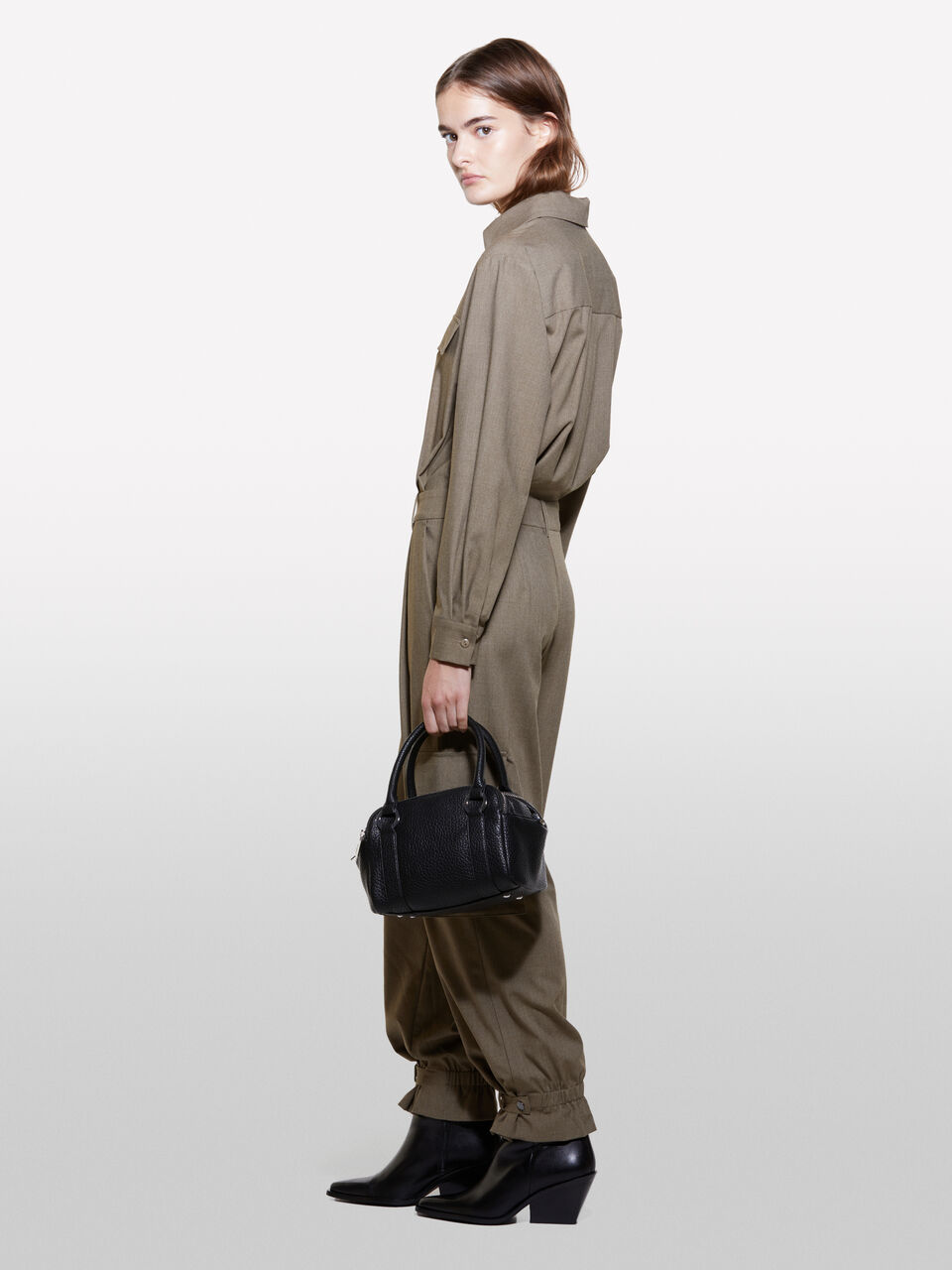 OVERALL Mulher image number null