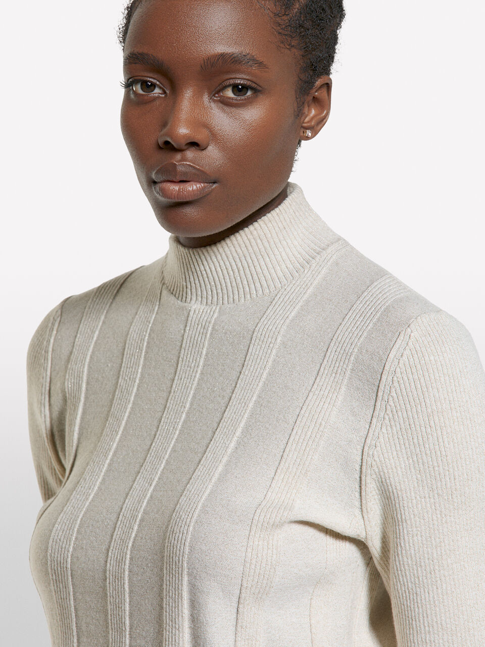 TURTLE NECK SWEATER Mulher image number null