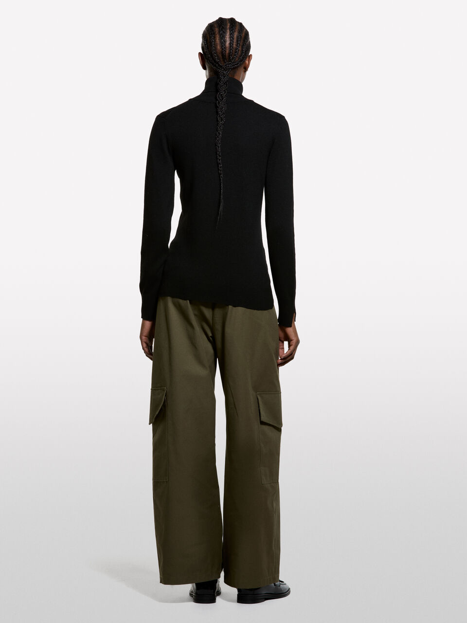 TURTLE NECK SWEATER Mulher image number null