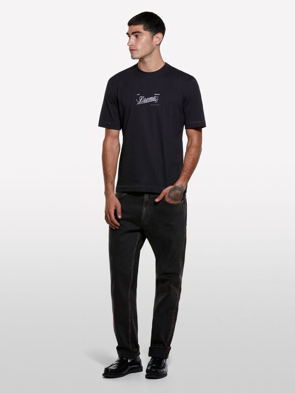 T-shirt preta com estampa T-shirt preta com estampa - t-shirt de manga curta para homem | Sisley