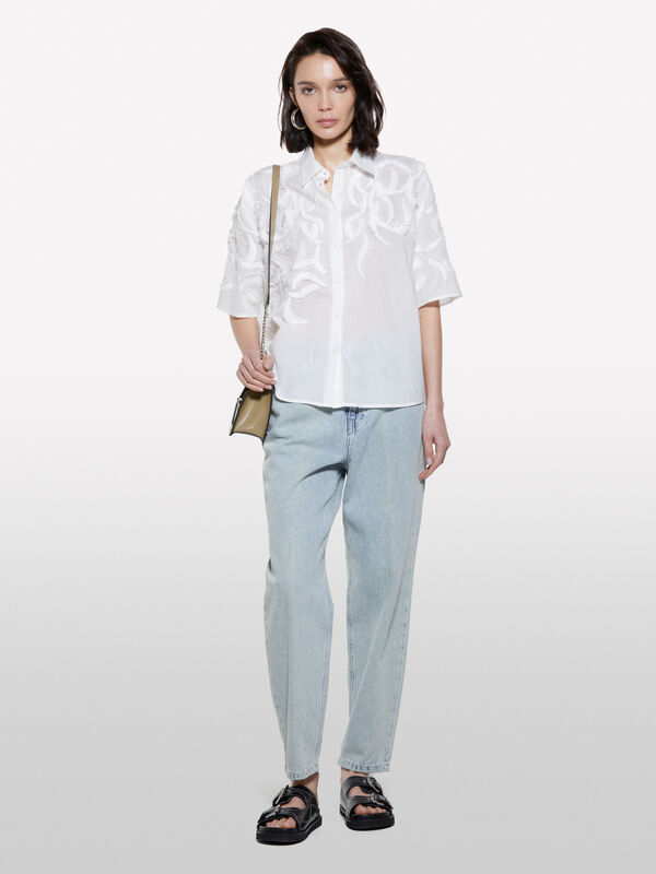 Camisa branca com bordado  Camisa branca com bordado  - camisas para mulher | Sisley