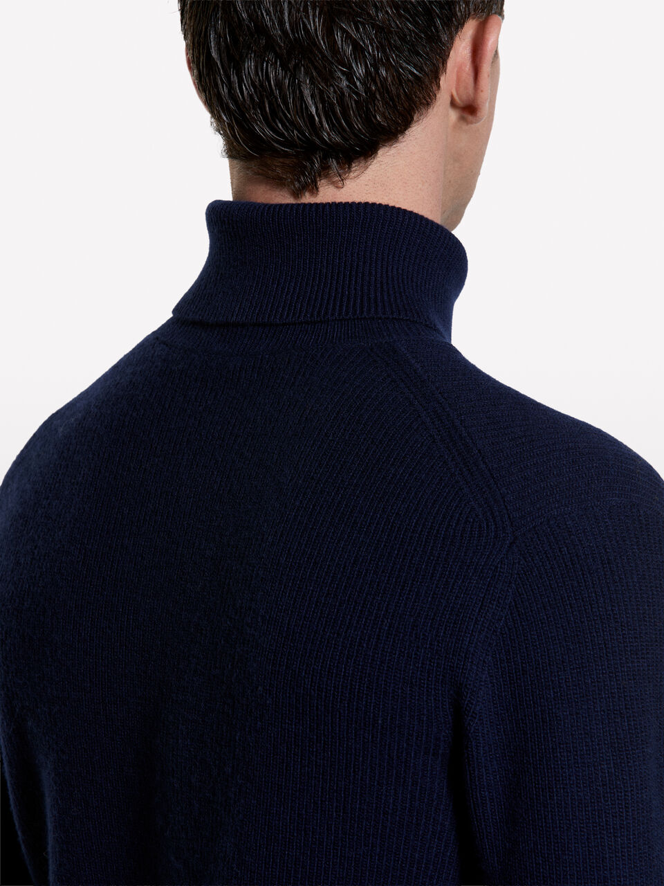 TURTLE NECK SWEATER Homem image number null