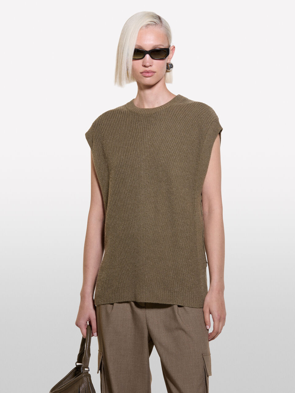 TURTLE NECK SWEATER Mulher image number null