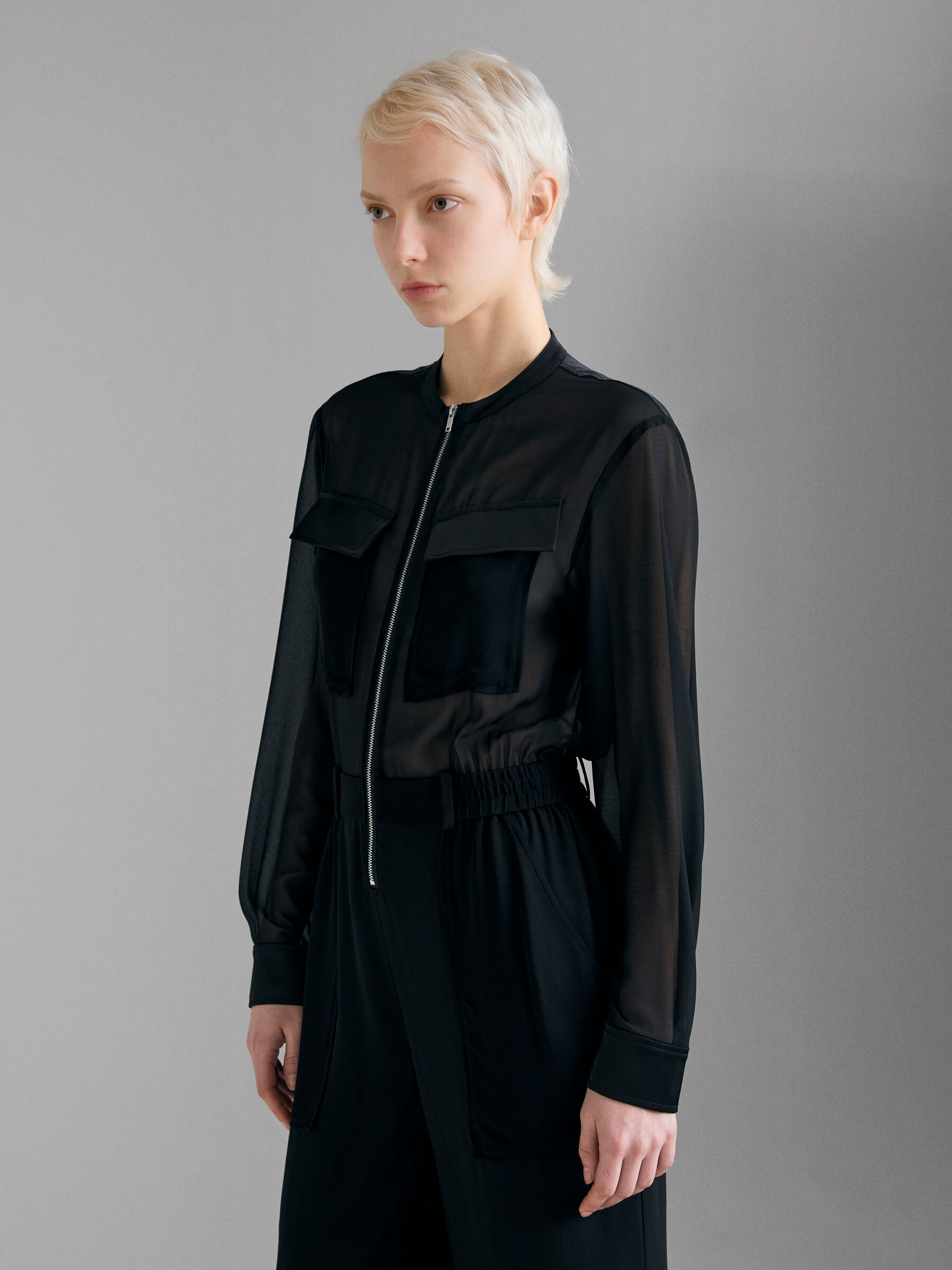 OVERALL Mulher image number null