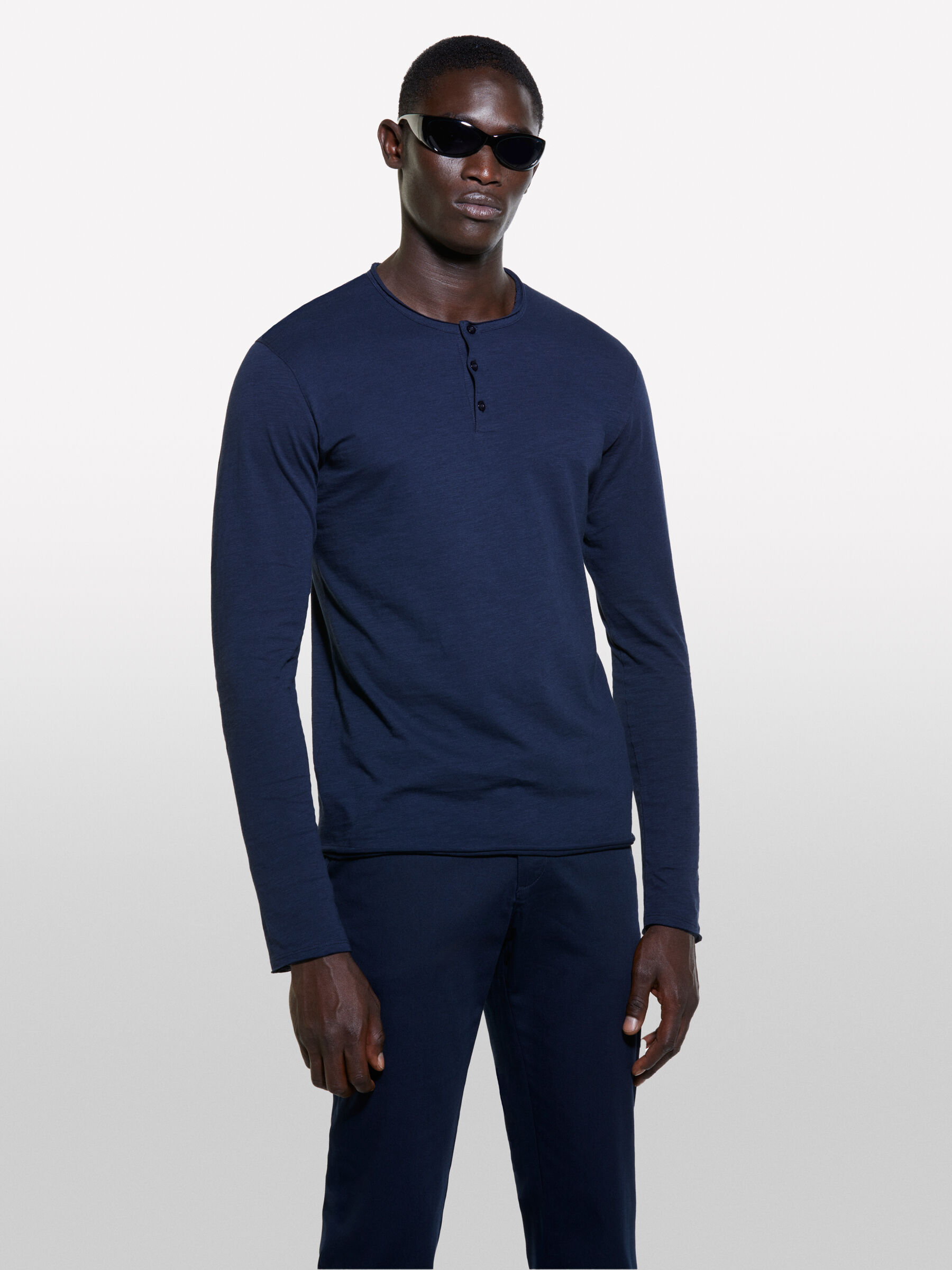 T-SHIRT L/S Homem image number null