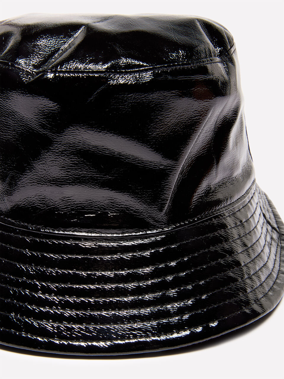 HAT Mulher image number null