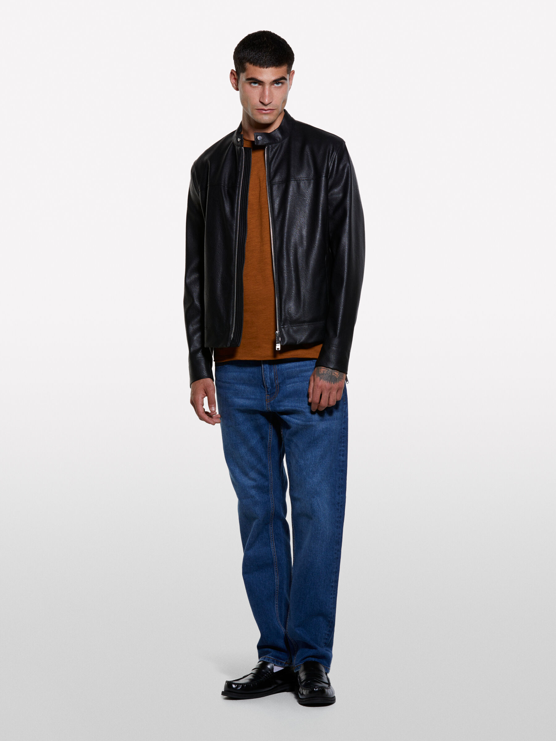 T-SHIRT Homem image number null