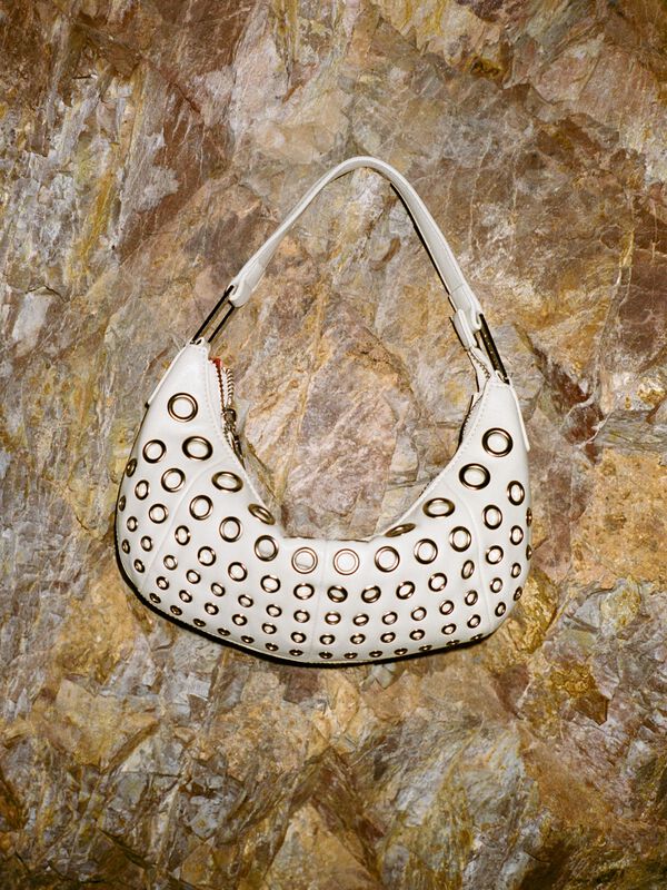 Bolsa branco nata com ilhoses - bolsas tiracolo e de ombro para mulher | Sisley