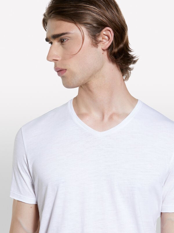 T-shirt slim fit branca - t-shirt de manga curta para homem | Sisley