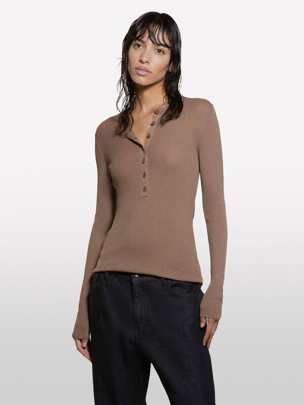 Camisola carcela de botões castanho - camisolas gola redonda para mulher | Sisley