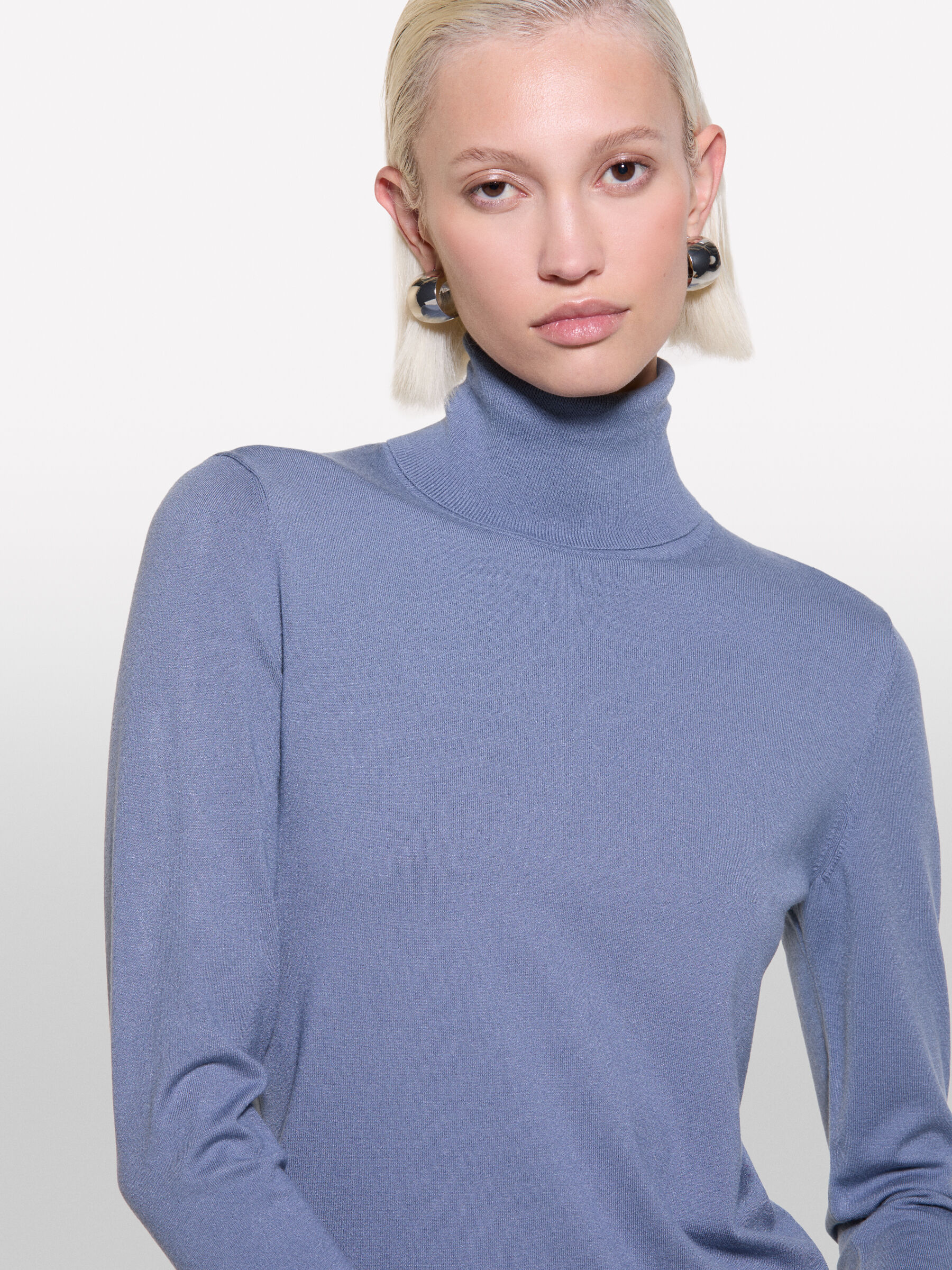 TURTLE NECK SWEATER Mulher image number null