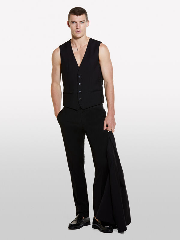 Colete formal slim fit preto Colete formal slim fit preto - coletes e casacos sem mangas de homem | Sisley