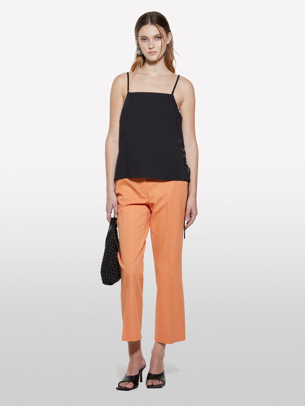 Top preto com atilhos Top preto com atilhos - tops para mulher | Sisley