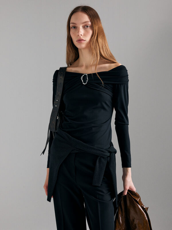 T-shirt off shoulder com argola silver - t-shirt de manga comprida para mulher | Sisley