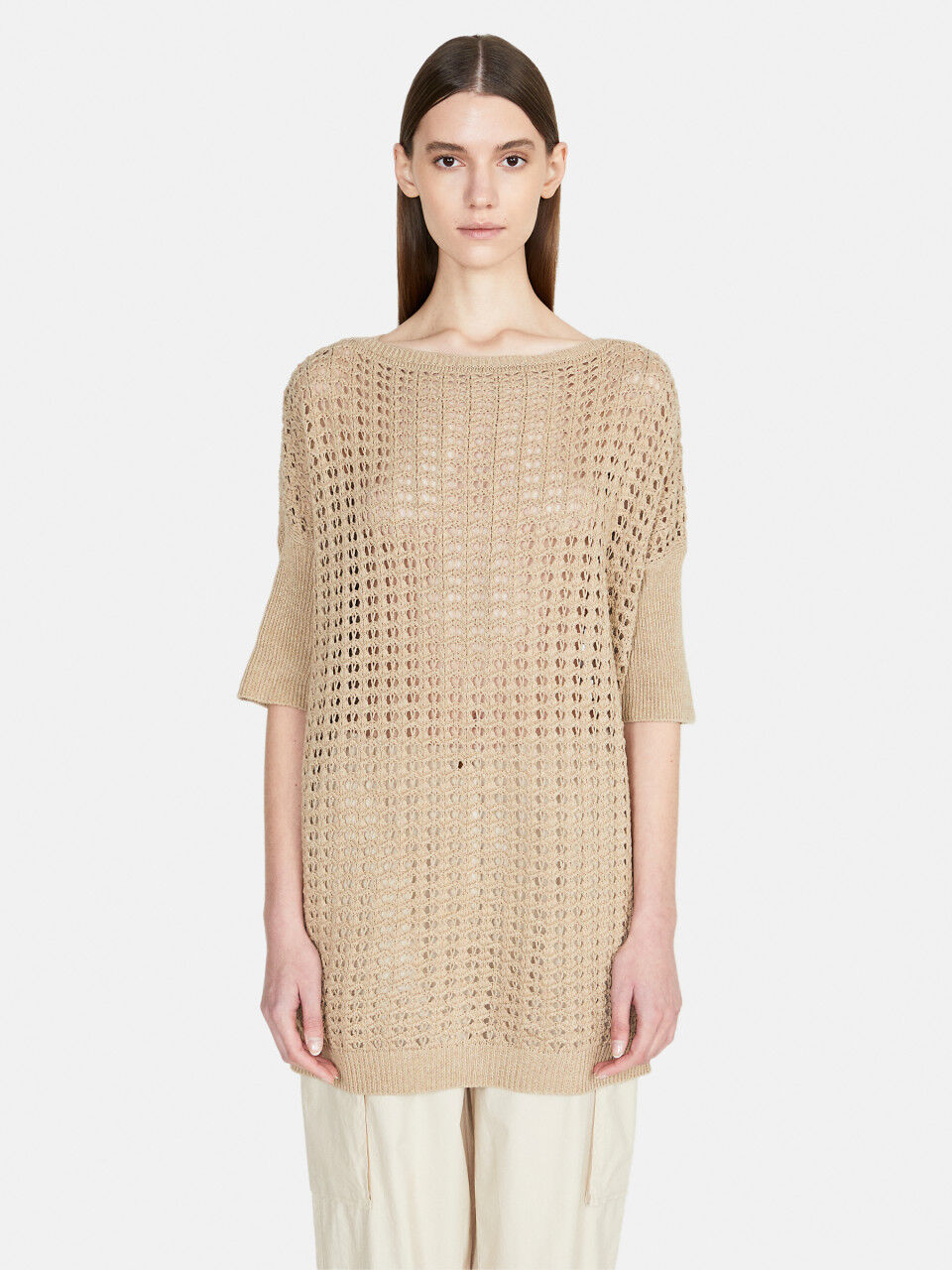 Camisola over perfurada