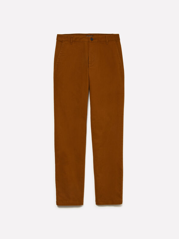 Calças chino castanho-escuro Calças chino castanho-escuro - calças chinos para homem | Sisley