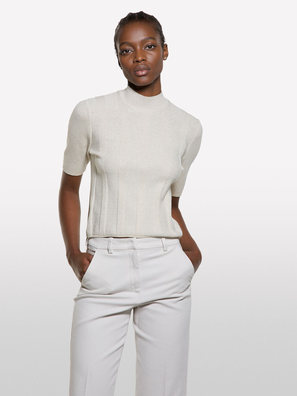 TURTLE NECK SWEATER Mulher image number null