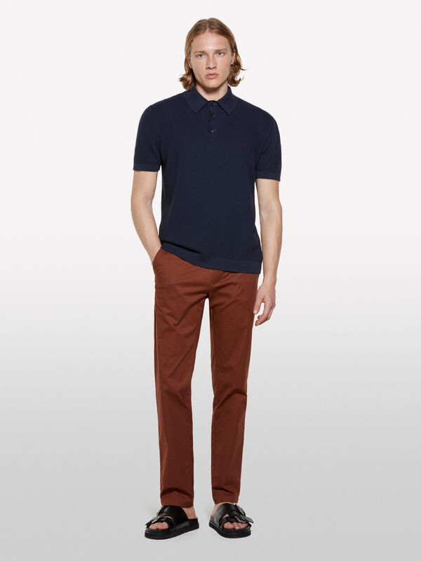 Calças chino marrom slim fit - calças chinos para homem | Sisley