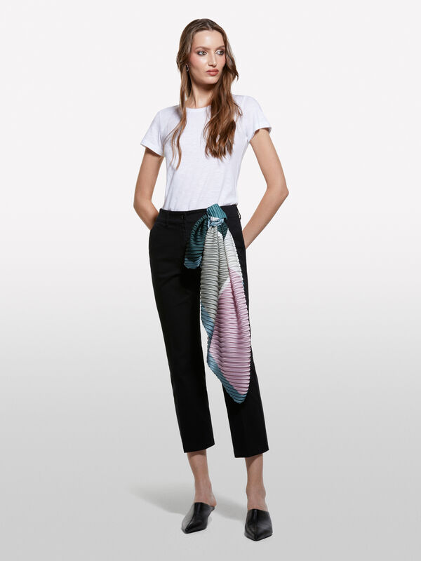 Calças flare fit pretas - calças flare para mulher | Sisley